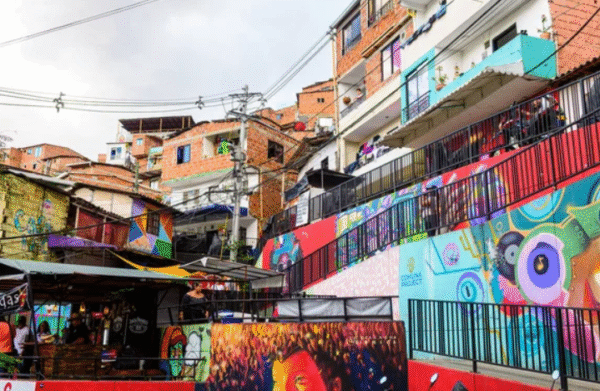 Tour Comuna 13 - Grafitour